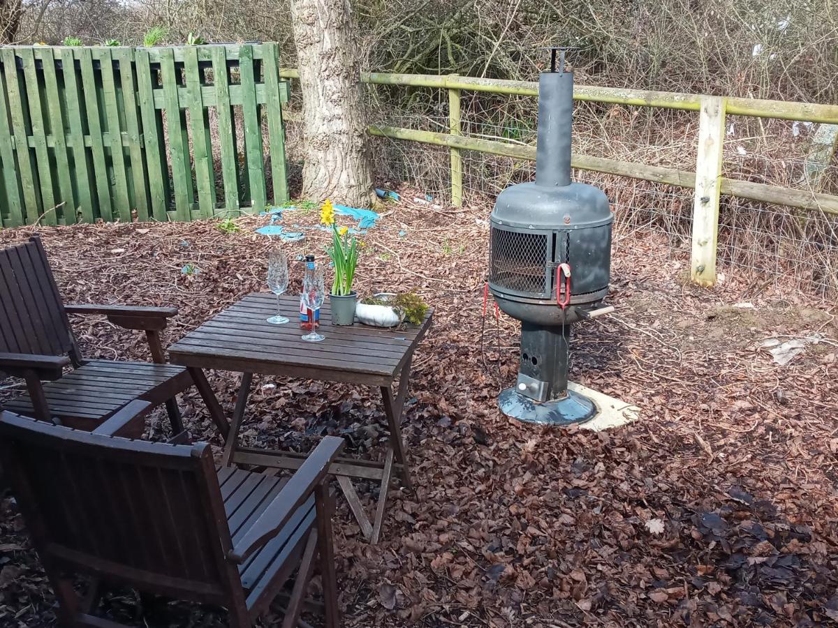 Glamping Malvern Shepherd Hut Bagian luar foto