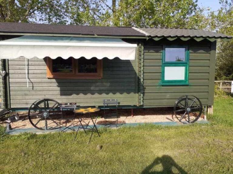 Glamping Malvern Shepherd Hut Bagian luar foto