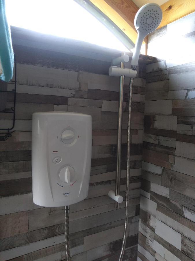 Glamping Malvern Shepherd Hut Bagian luar foto